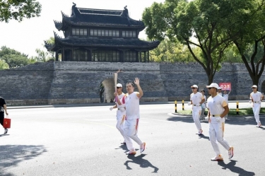 笑颜与周到刷屏！这名火炬手是918.com人！