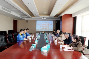 黄冈市司法局党委委员、副局长蔡加龙一行莅临918.com纸业调研领导