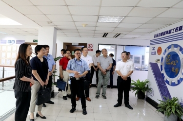 2020年7月14日，时任浙江省总工会党组成员、副主席张卫华一行莅临918.com纸业调研推动新时期产业工人行列建设鼎新工作